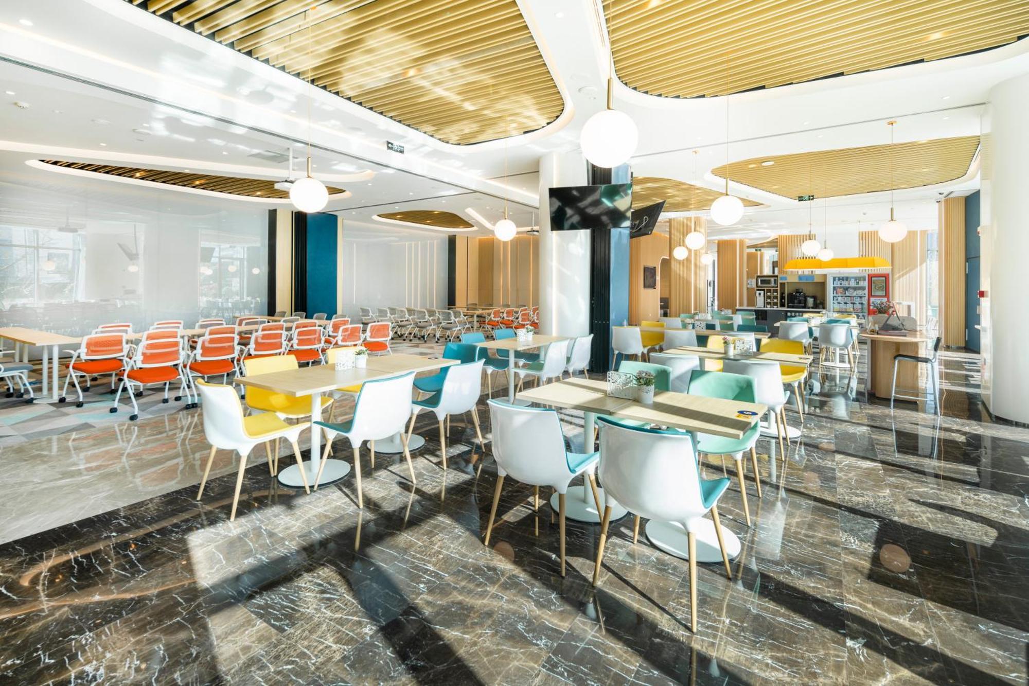 Holiday Inn Express Shanghai Pudong Zhangjiang By Ihg Exterior foto